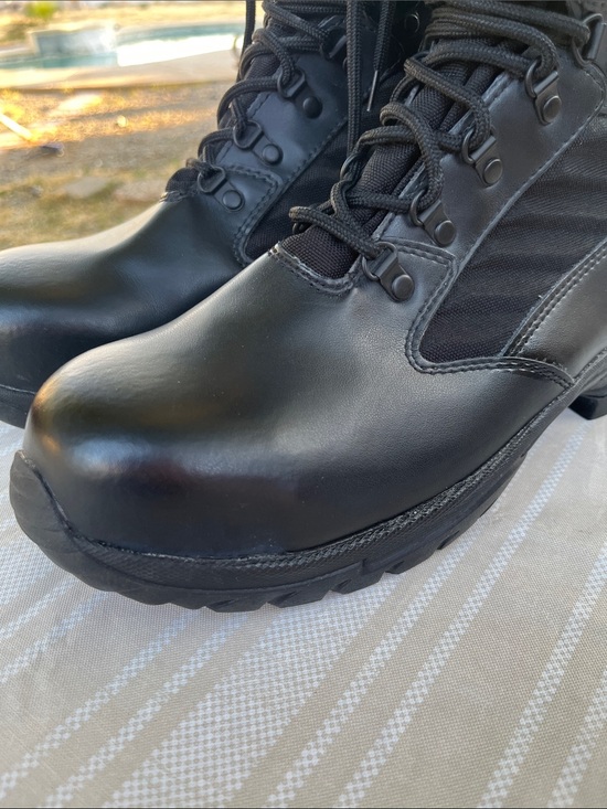 Vibram Men\'s Black Lace-Up Tactical Boots main image 9